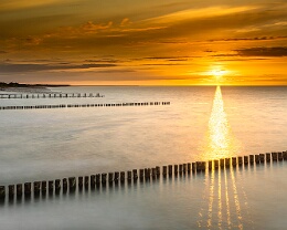 twilight - Ostsee Erhältlich in folgenden Ausführungen: Passepartout-Bilder: FineArt Prints auf Fotopapier 260g glossy, im Passepartout weiss. Plakate: FineArt Prints auf...